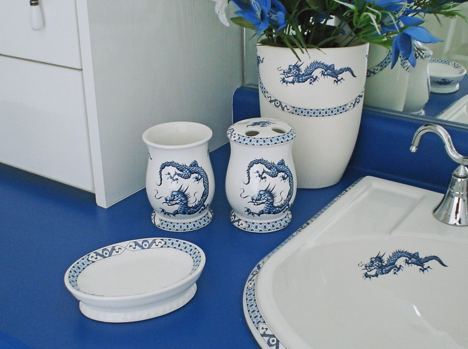 Hand painted blue and white dragon ceramic bathroom accessories.